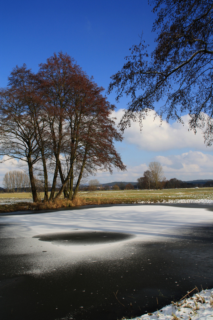 Eis mit Schnee