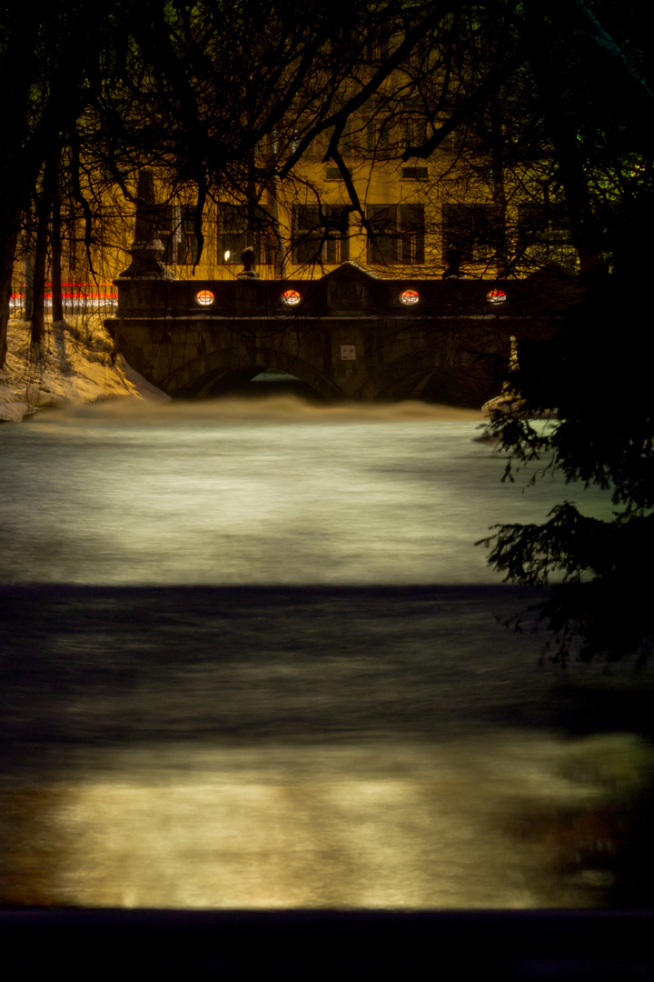 Eisbach im Englischen Garten 3