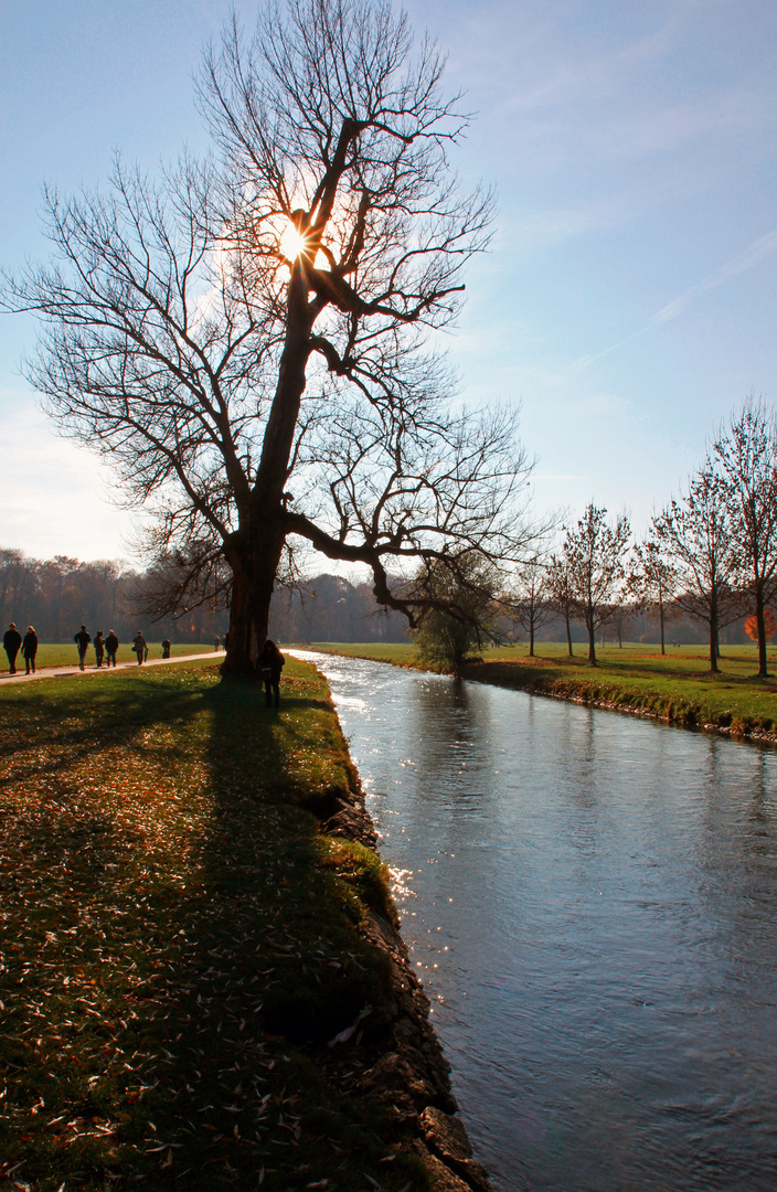 Eisbach im Herbst