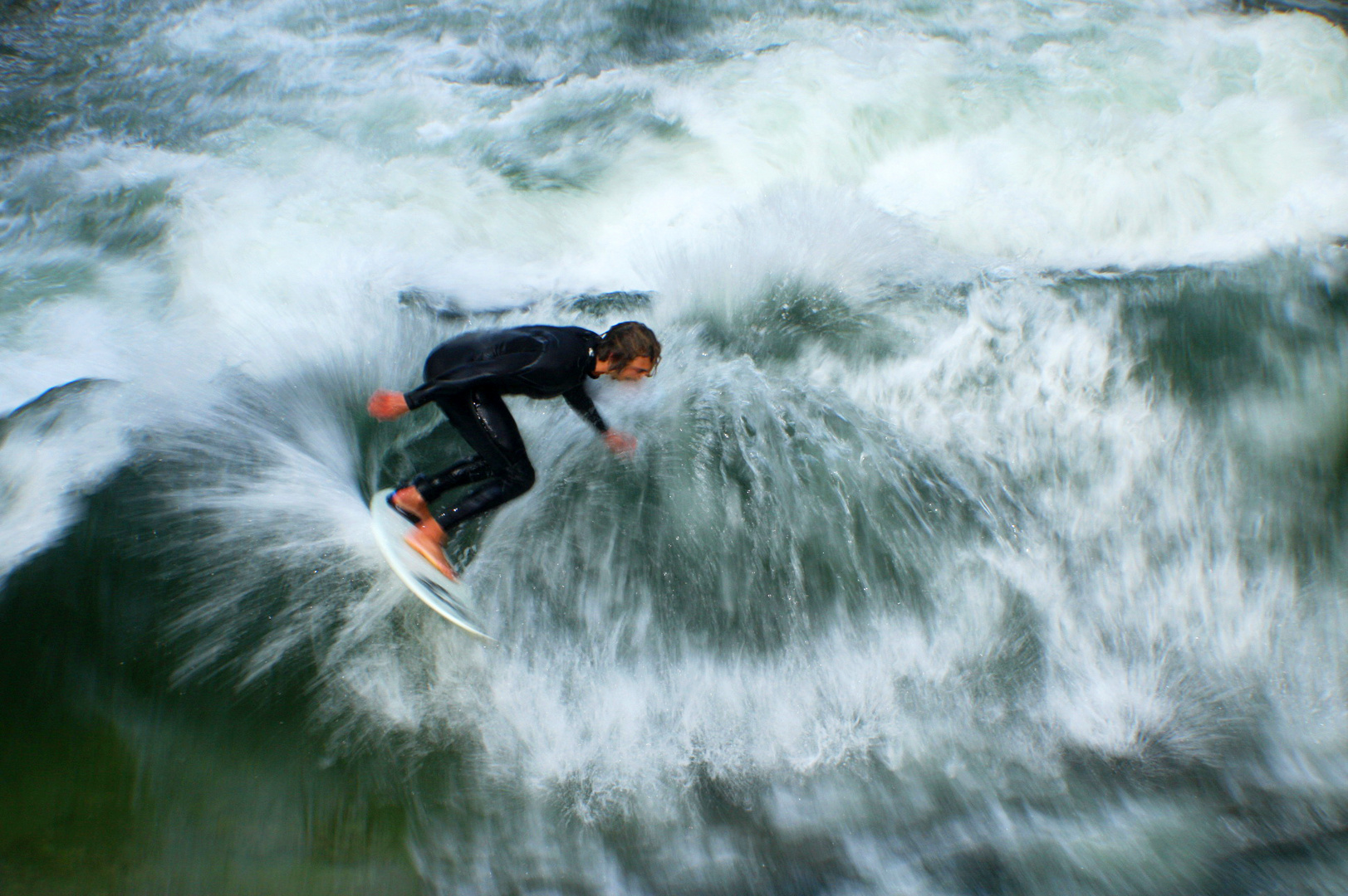 Eisbach in voller Aktion