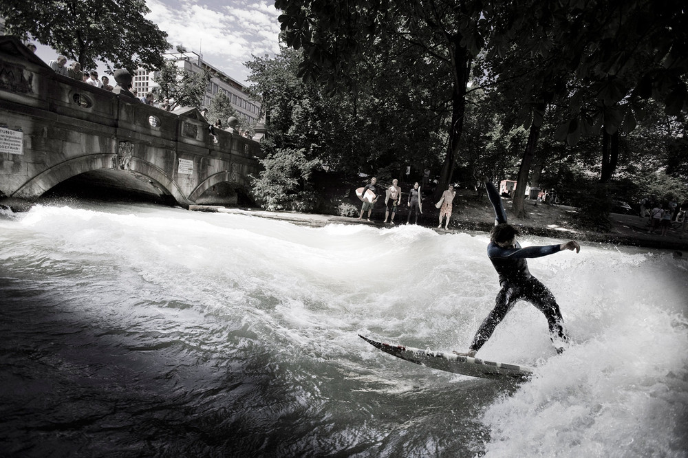Eisbach München Foto & Bild | sport, segel- surf- & bootssportarten, wellenreiten Bilder auf ...