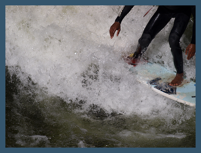 Eisbach / München / engl. Garten / Surfer