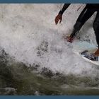 Eisbach / München / engl. Garten / Surfer