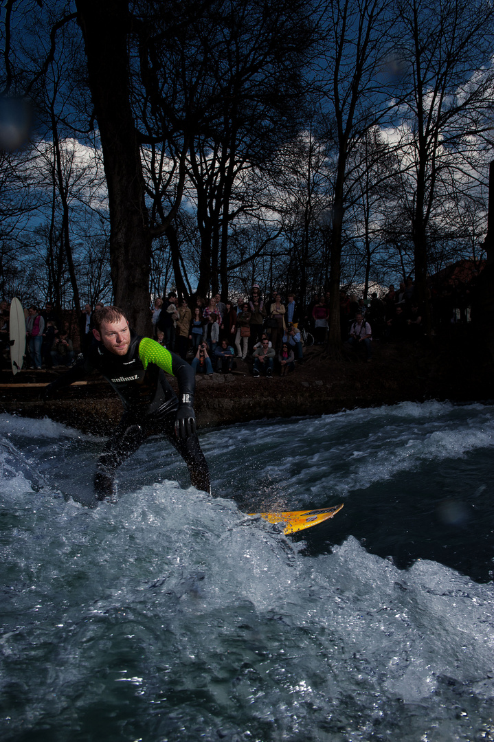 Eisbach Surfer