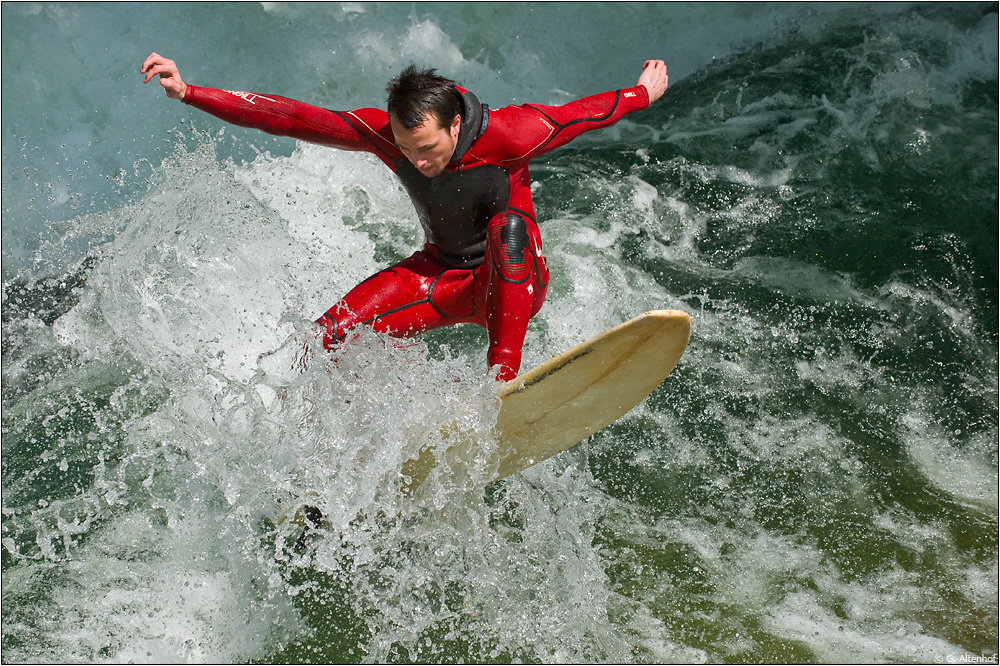 Eisbach-Surfer