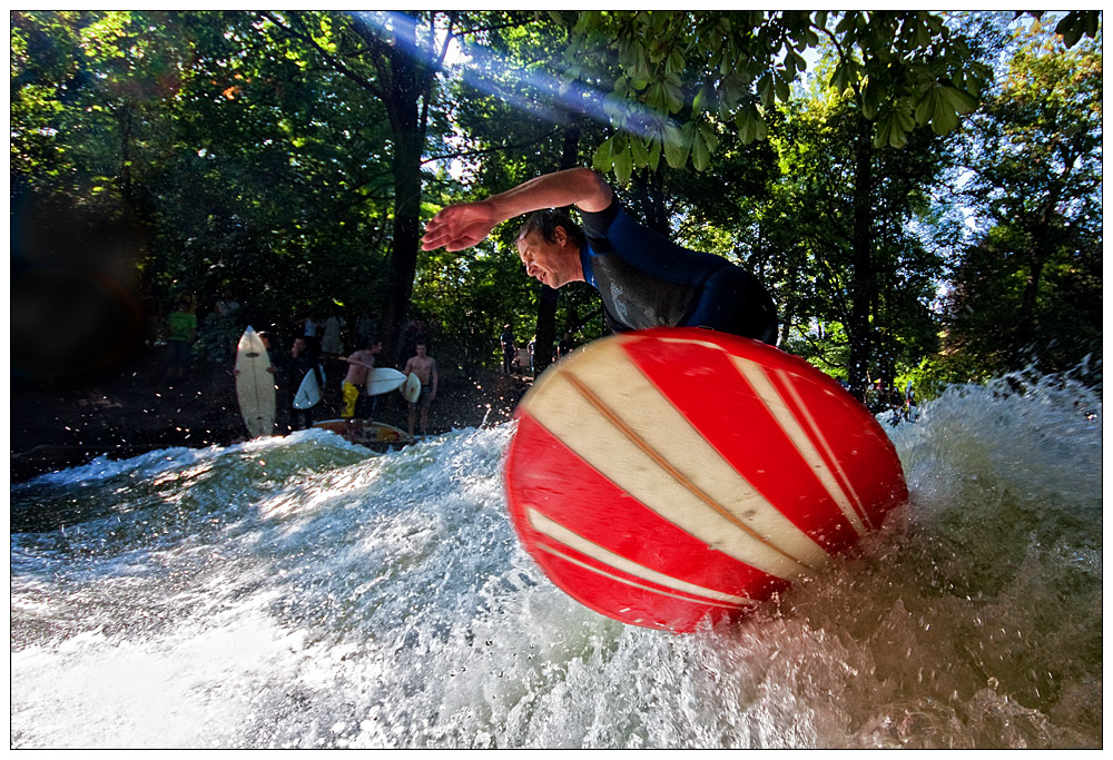 Eisbach Surfer