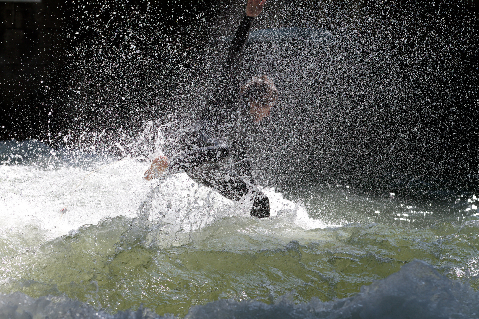 Eisbach Surfer