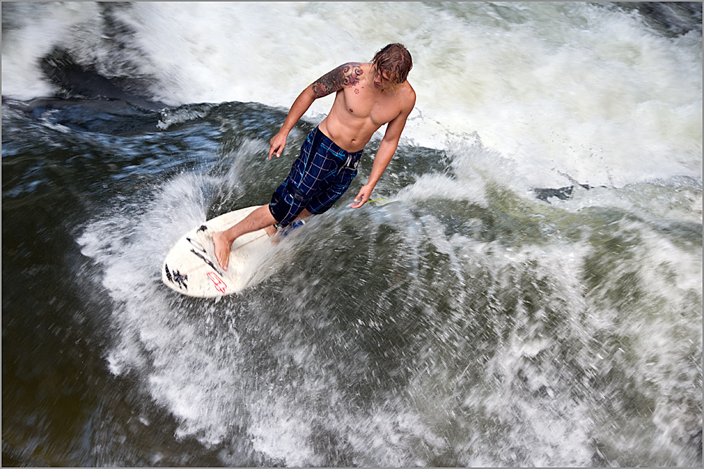 Eisbach Surfer II