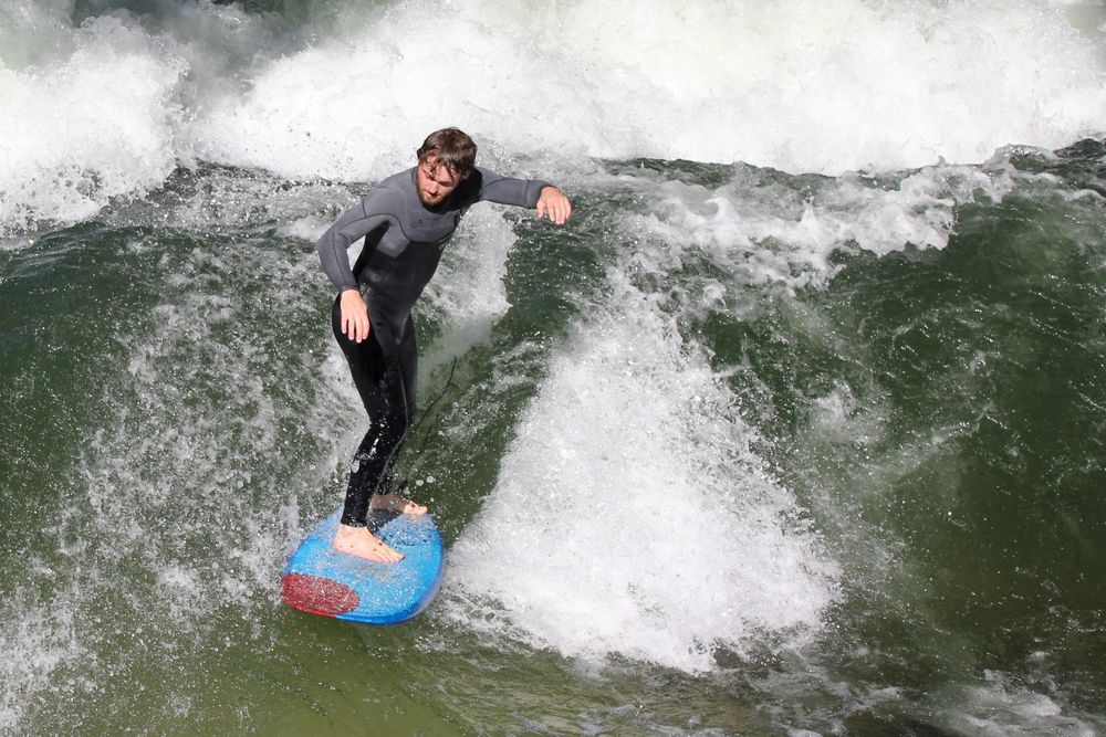 Eisbach Surfer München 5A