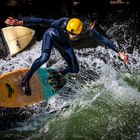 Eisbach Surfer - München