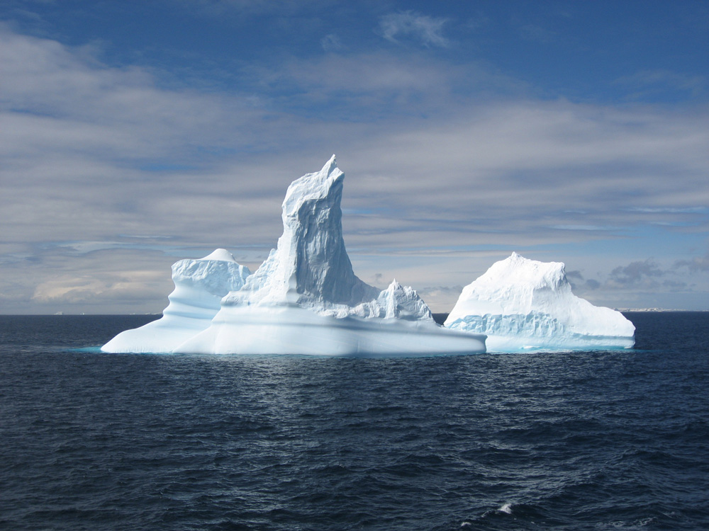Eisberg auf dem Weg in die Drake Passage