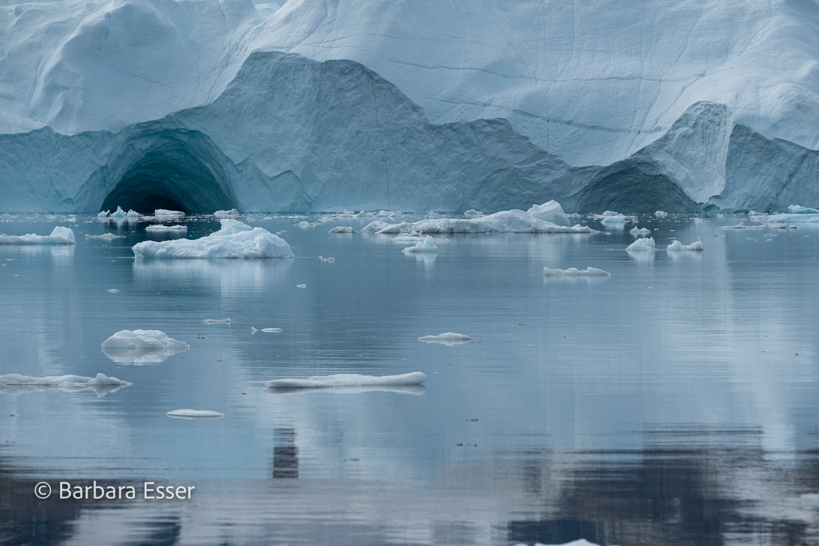 Eisberge im arktischen Nordmeer Ostgrönlands