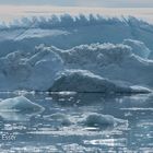 Eisberge im arktischen Nordmeer Ostgrönlands