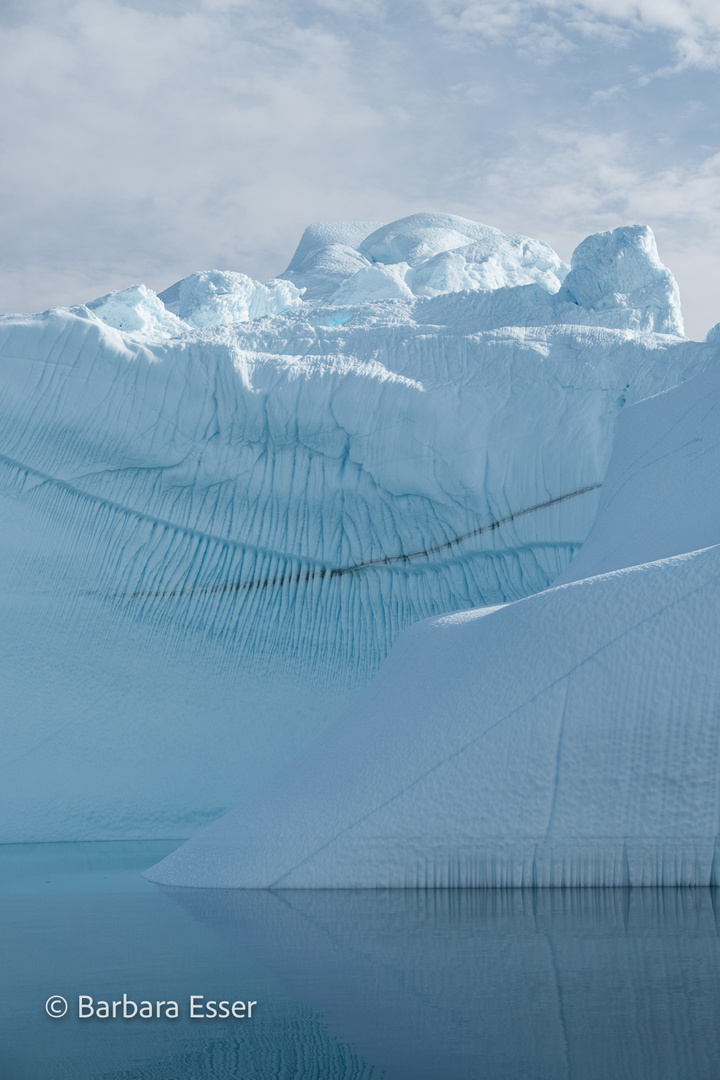 Eisberge im arktischen Nordmeer Ostgrönlands