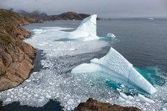 Eisberge im arktischen Nordmeer Ostgrönlands