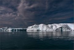 eisberge, wasser und himmel