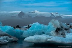 Eisblöcke in der Gletscherlagune (1)