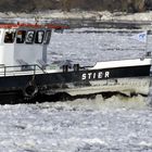 Eisbrecher auf der Elbe 5