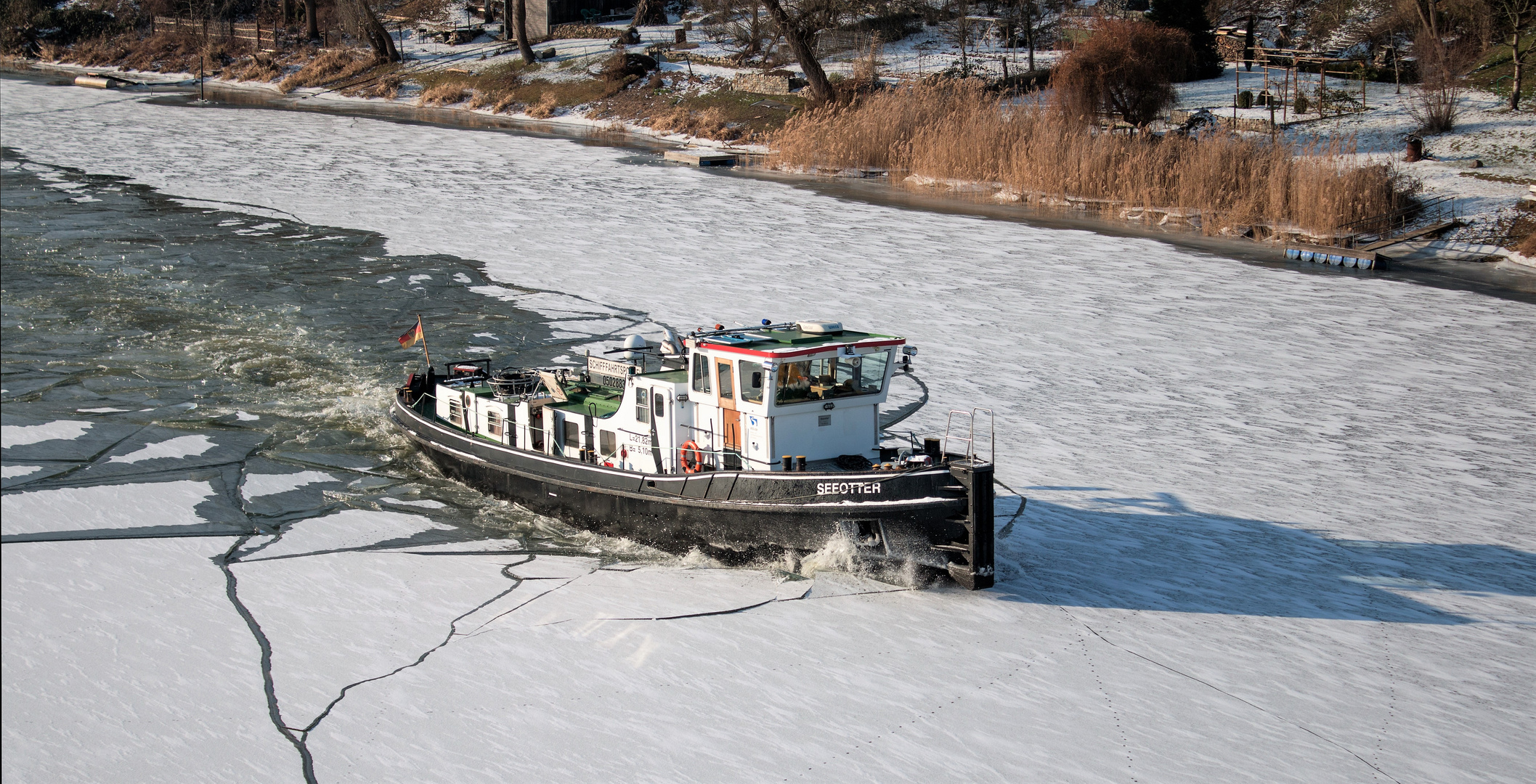 Eisbrecher "Seeotter"...