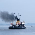 Eisbrecher Stettin auf der Elbe