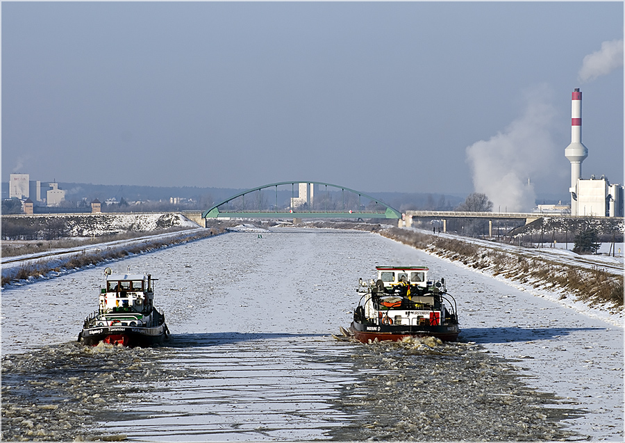 Eisbrecher vor Haldensleben