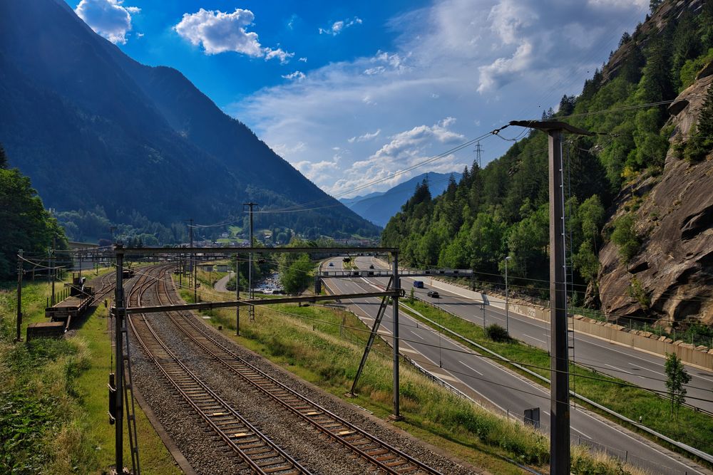 Eisenbahn versus Autobahn