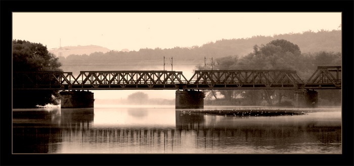 Eisenbahnbrücke