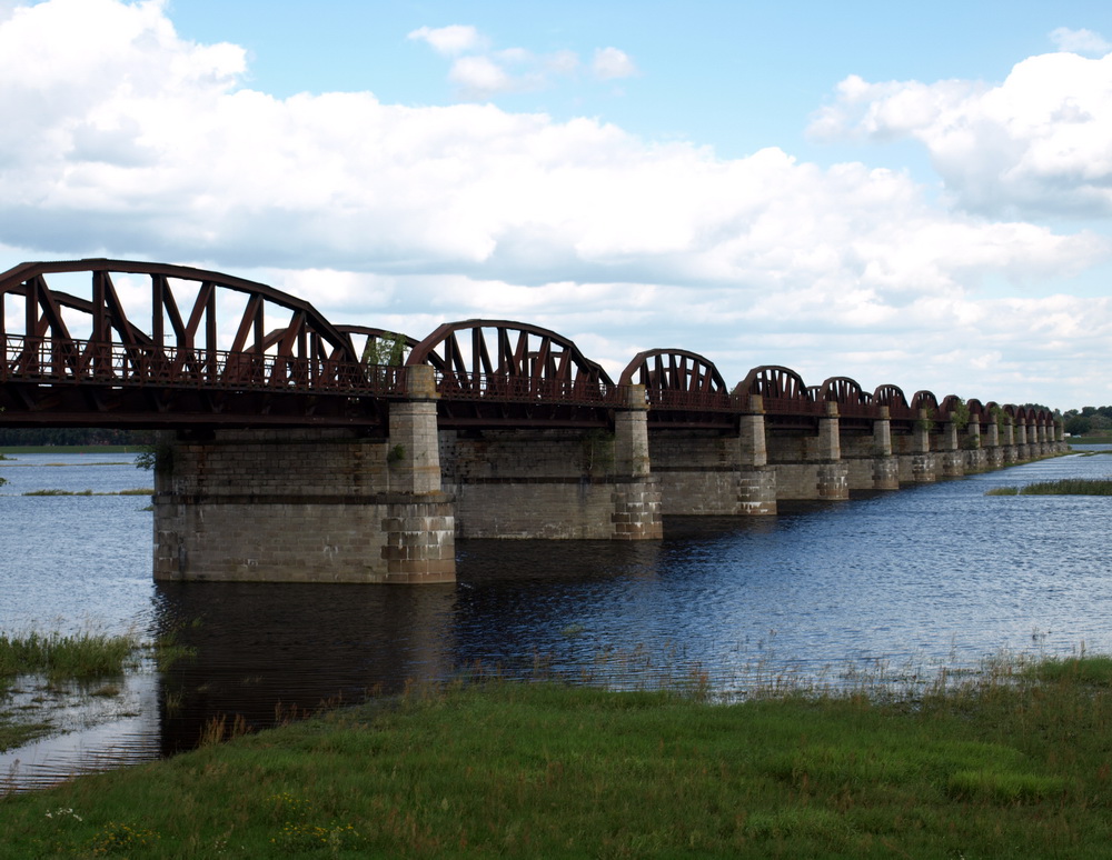 Eisenbahnbrücke