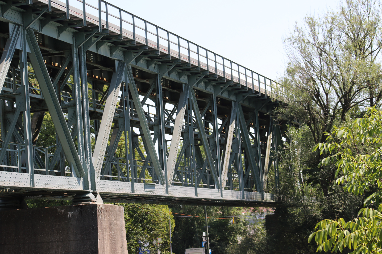 Eisenbahnbrücke