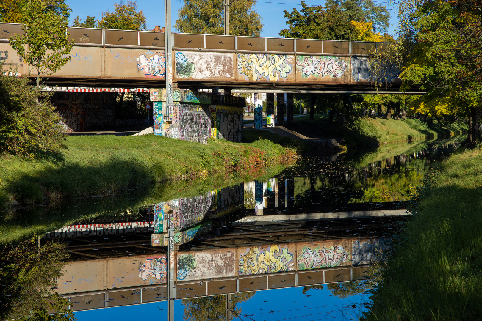 Eisenbahnbrücke...