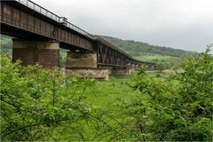 Eisenbahnbrücke...