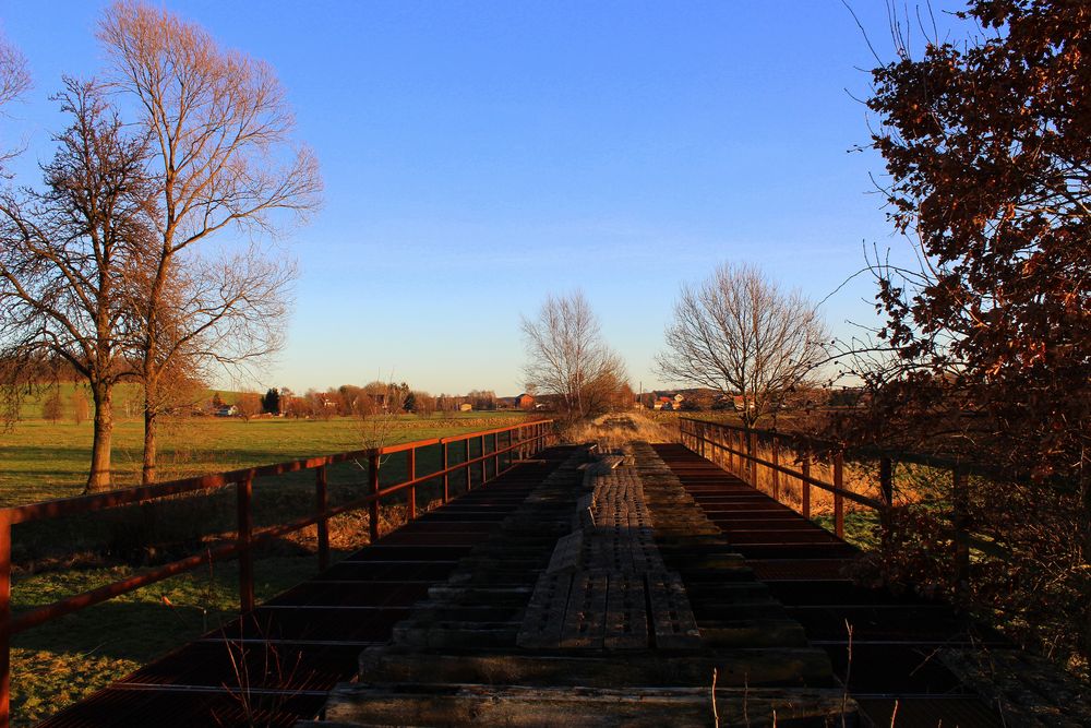 Eisenbahnbrücke an der ehemaligen Bahnstrecke Bautzen- Großdubrau- Löbau