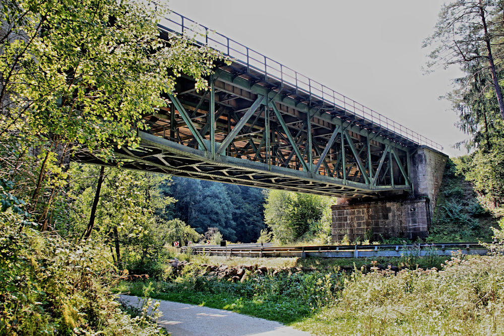 Eisenbahnbrücke