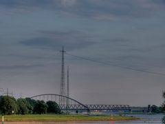 Eisenbahnbrücke bei Neuss