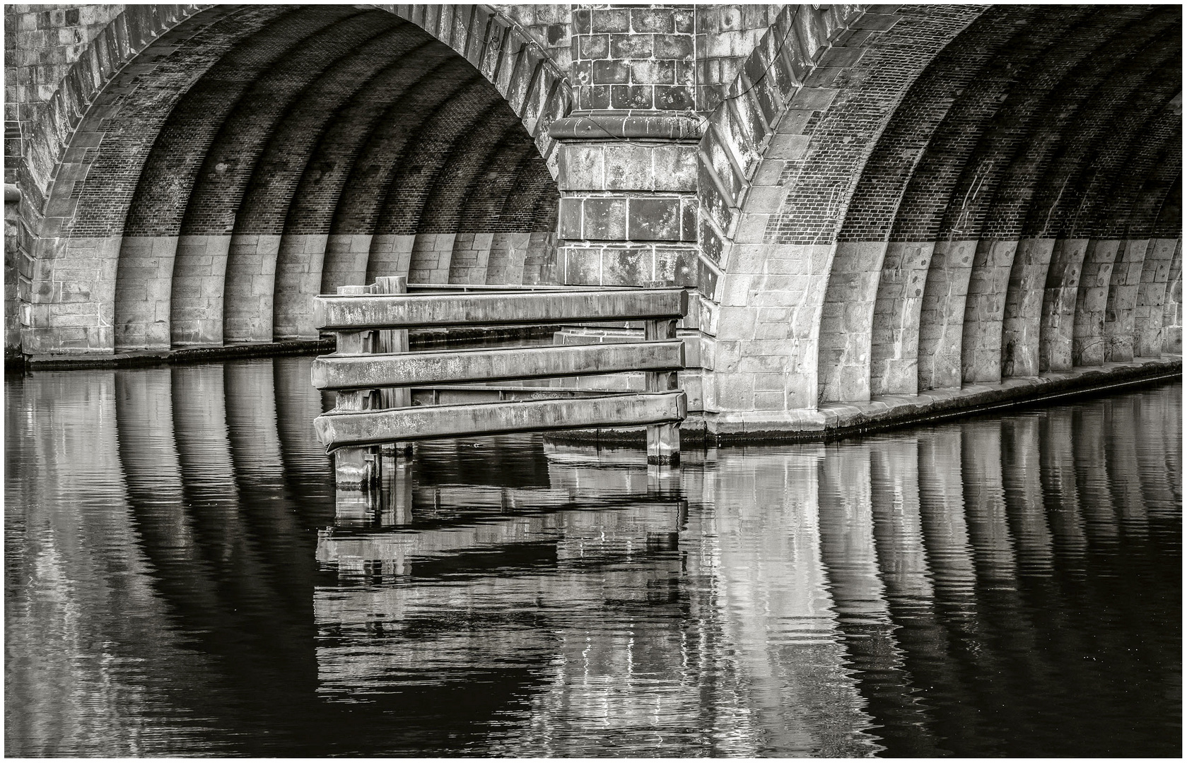 Eisenbahnbrücke Berlin Mitte