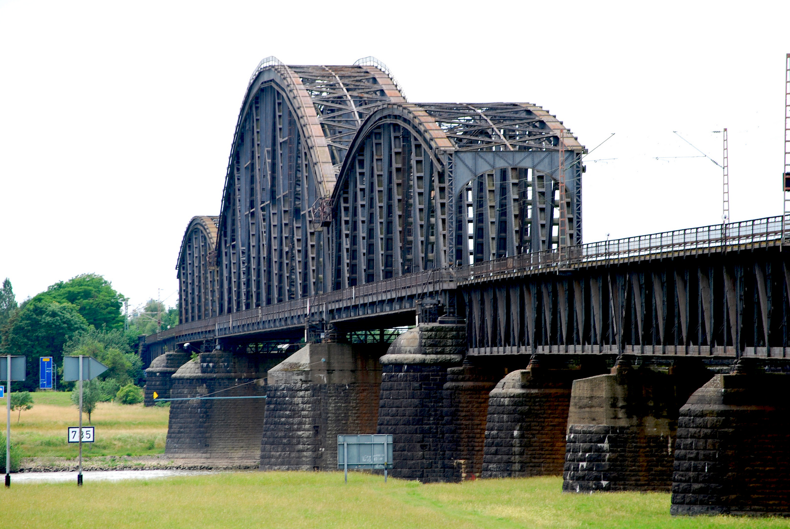 Eisenbahnbrücke Duisburg-Beeckerwerth