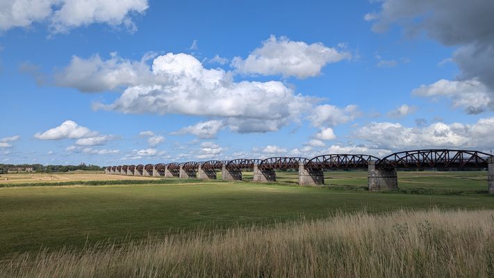 Eisenbahnbrücke gegenüber von Dömitz