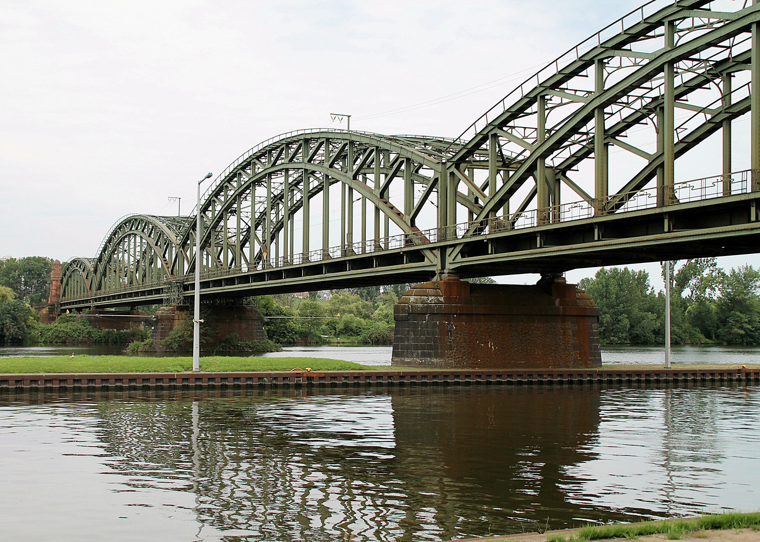 Eisenbahnbrücke Hochheim