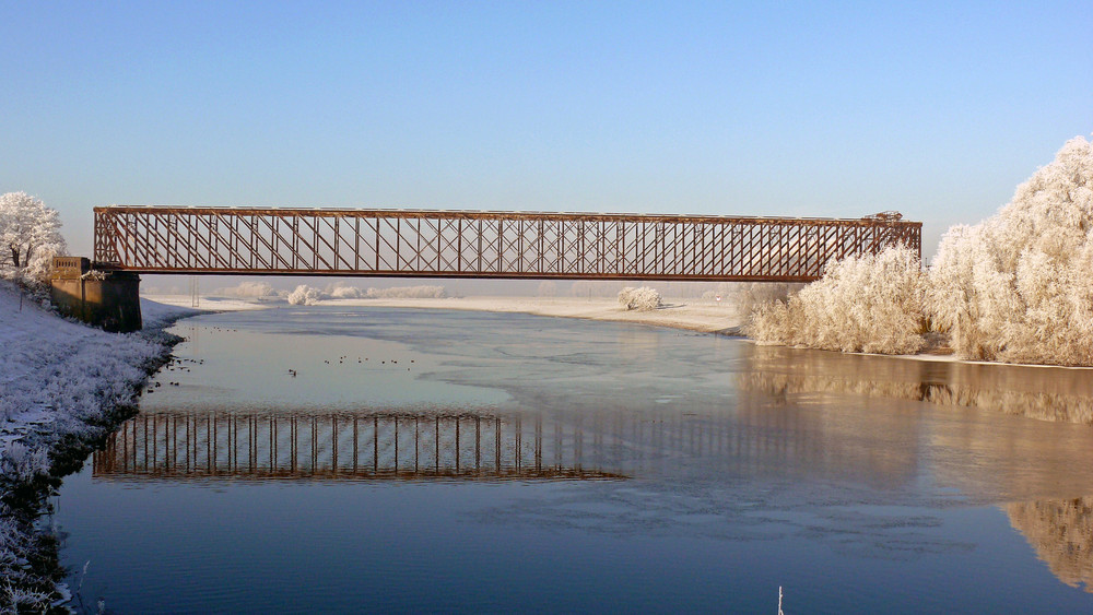 Eisenbahnbrücke II