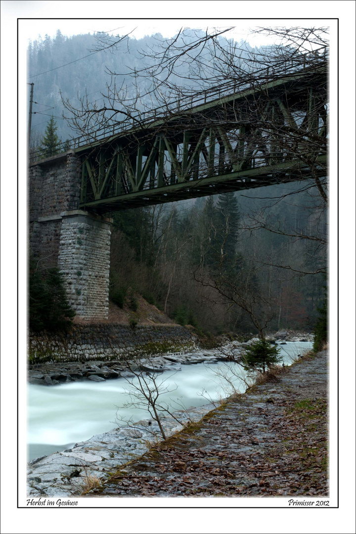 Eisenbahnbrücke im Gesäuse