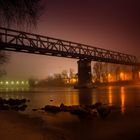 Eisenbahnbrücke im Nebel - Kachlet Passau