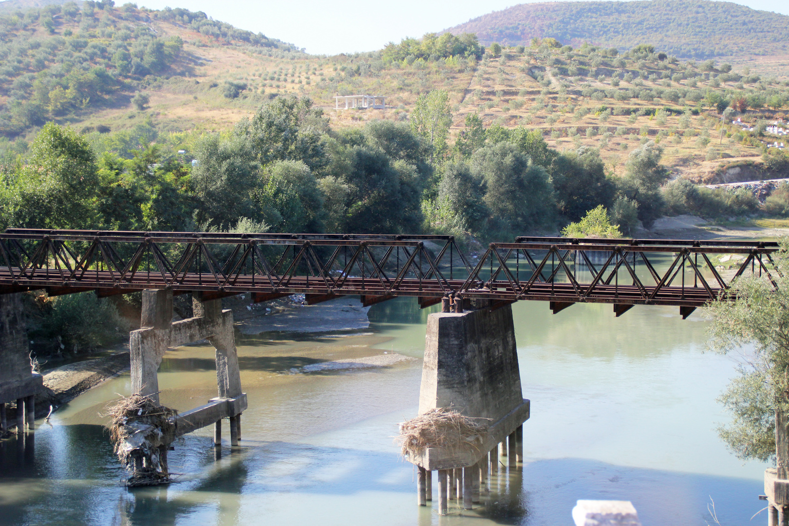 Eisenbahnbrücke in Albanien