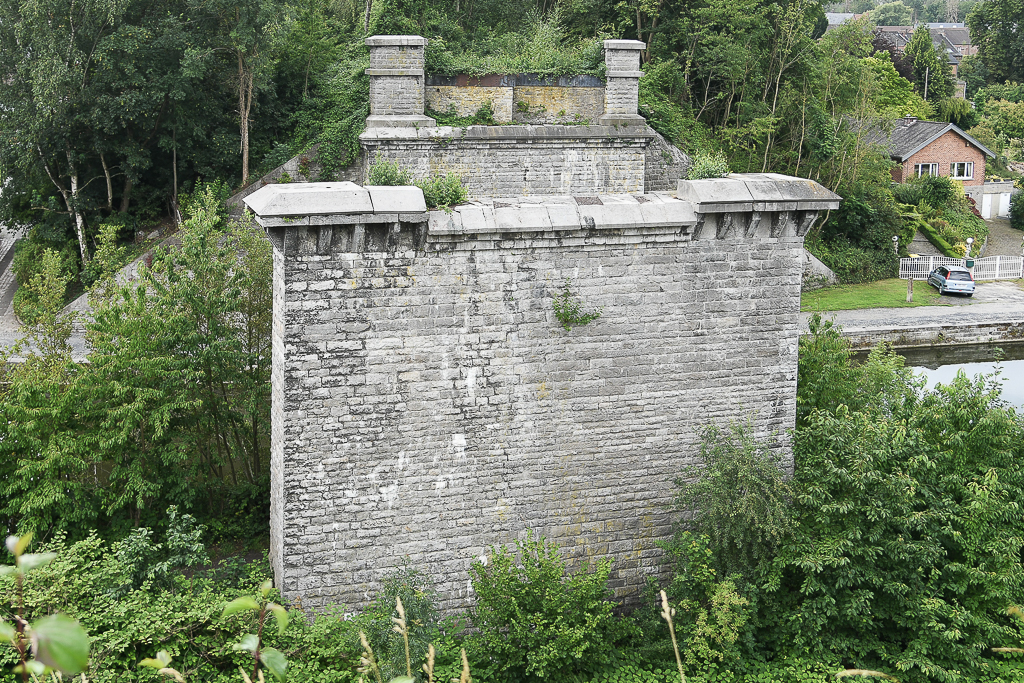  Eisenbahnbrücke in Arquennes von oben (B)