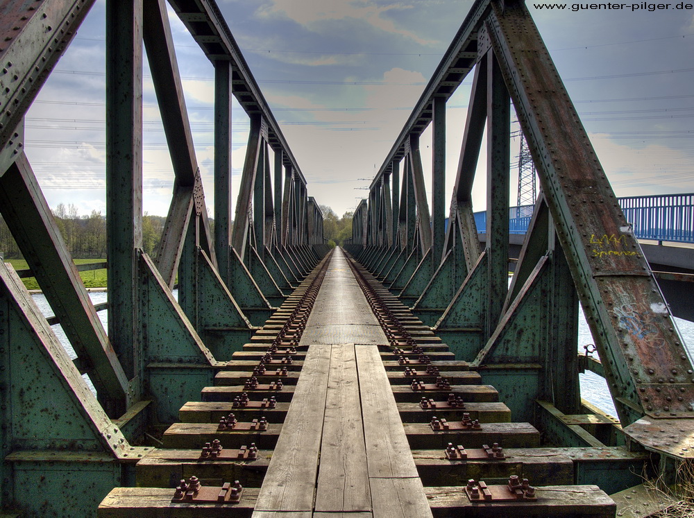 Eisenbahnbrücke in Bochum Dahlhausen über die Ruhr