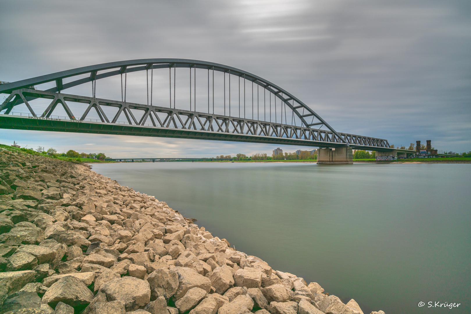 Eisenbahnbrücke in Düsseldorf