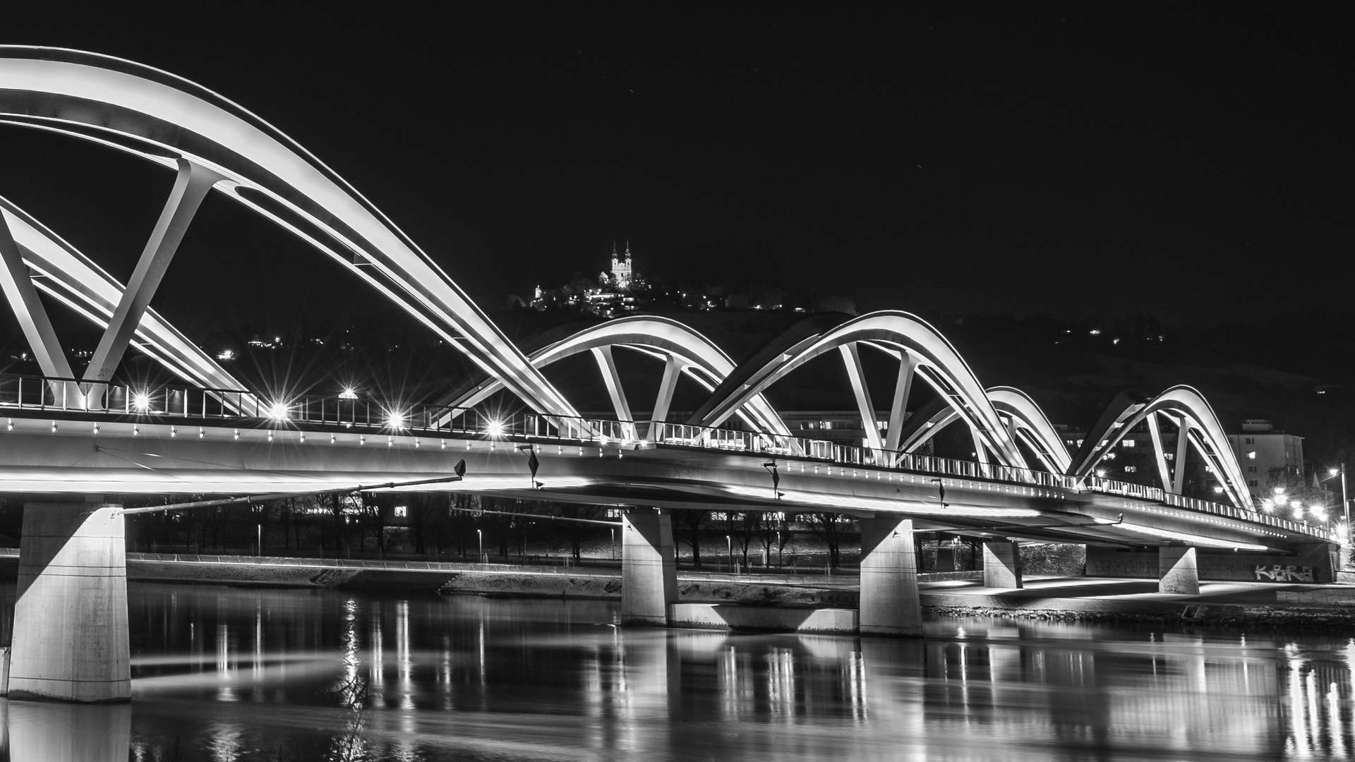 Eisenbahnbrücke Linz seit August 2021