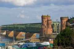 Eisenbahnbrücke nach Mainz