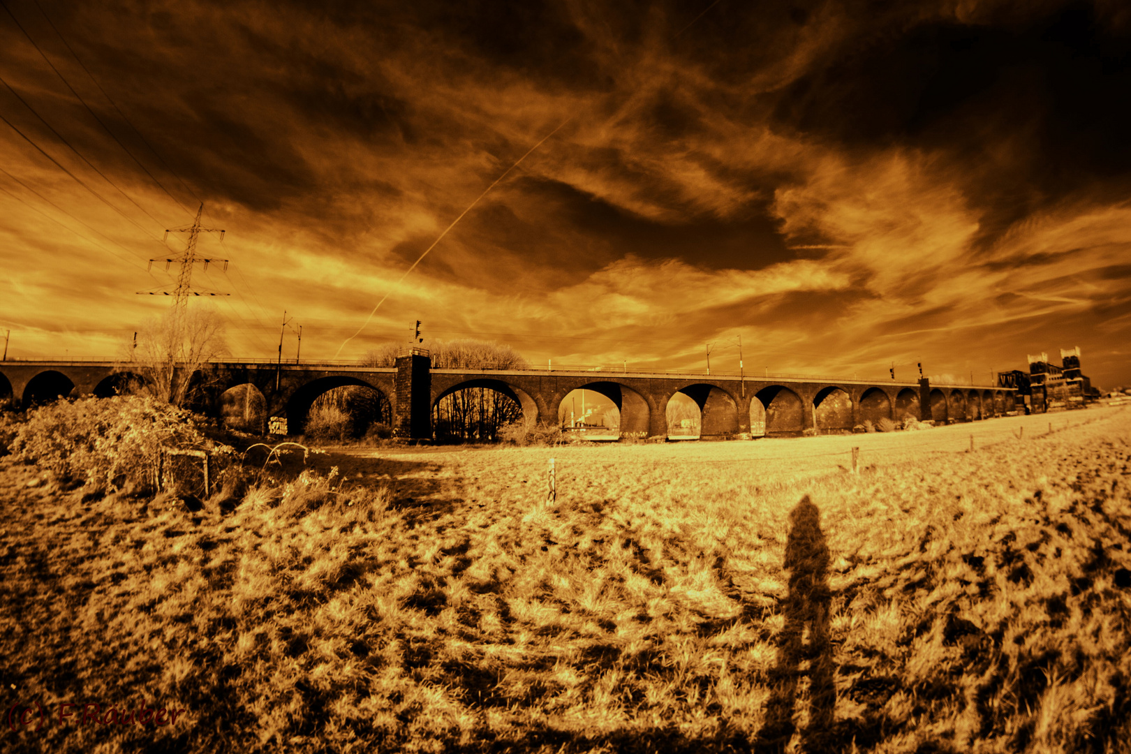 Eisenbahnbrücke - Rheinhausen Infrarot  8 mm