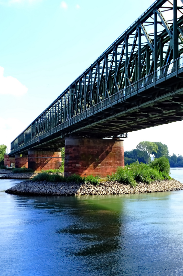 Eisenbahnbrücke über den Rhein - Mainz