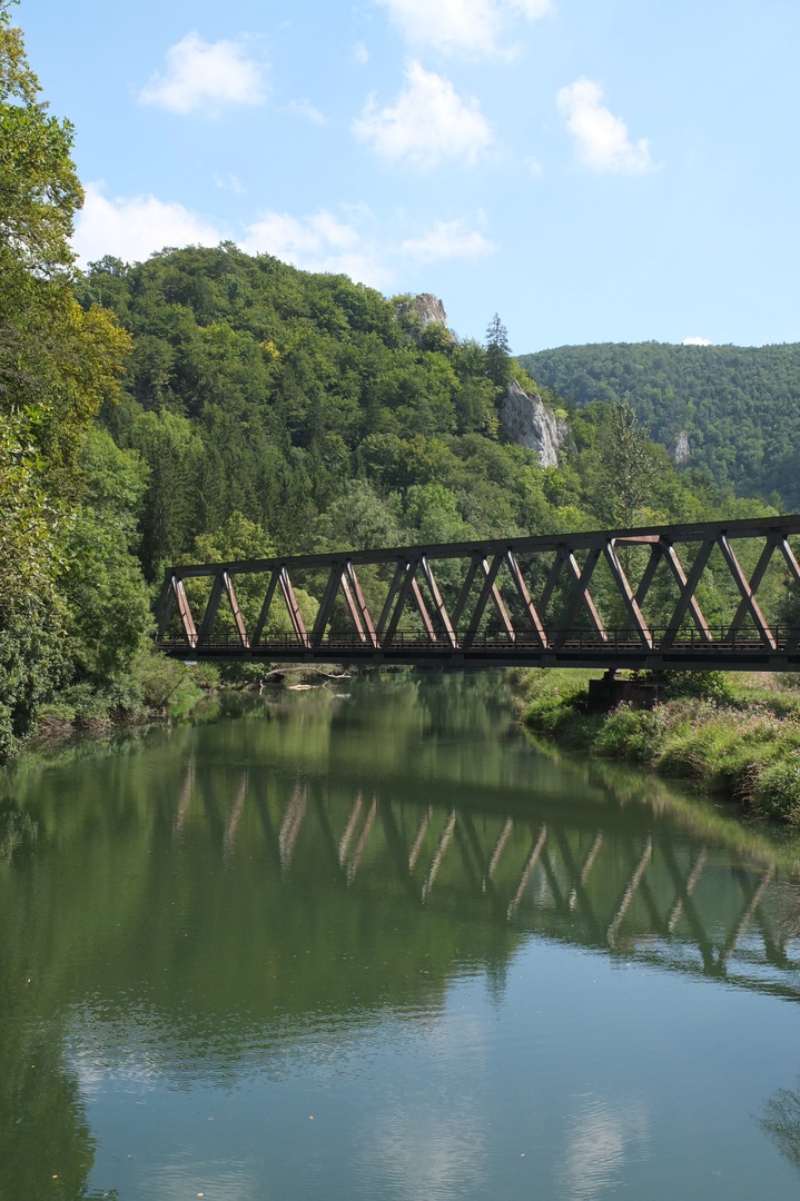 Eisenbahnbrücke über die obere Donau